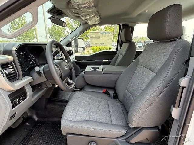 2026 Ford Super Duty 5th Gen - Image 14 of 21