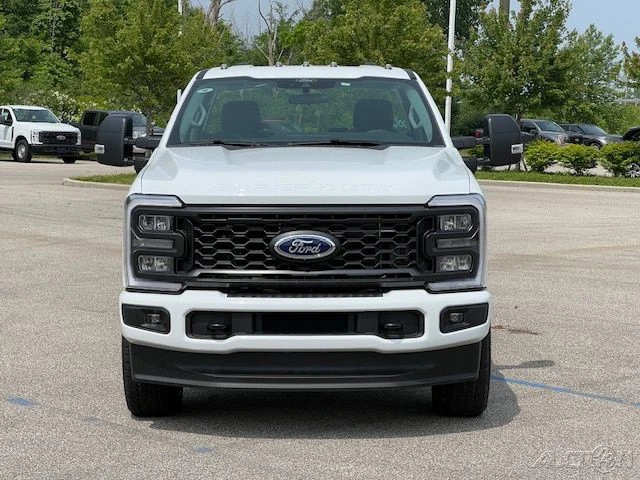 2026 Ford Super Duty 5th Gen - Image 10 of 12