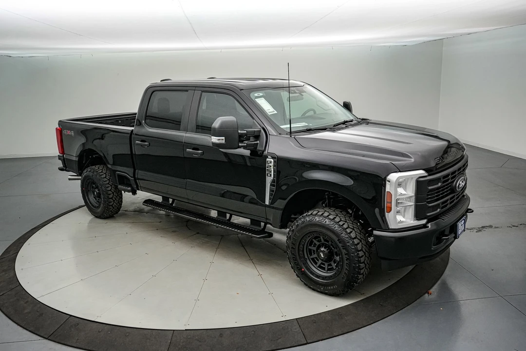 2026 Ford Super Duty 5th Gen - Image 2 of 21