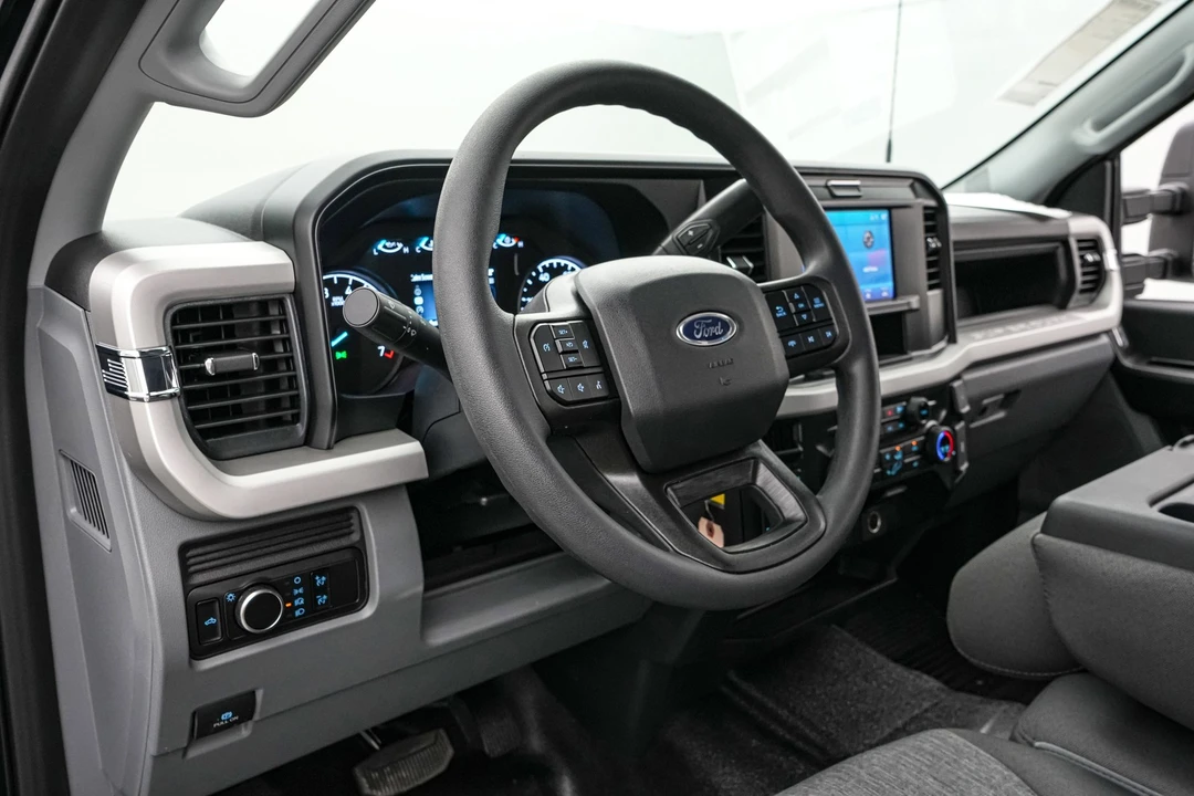 2026 Ford Super Duty 5th Gen - Image 14 of 21