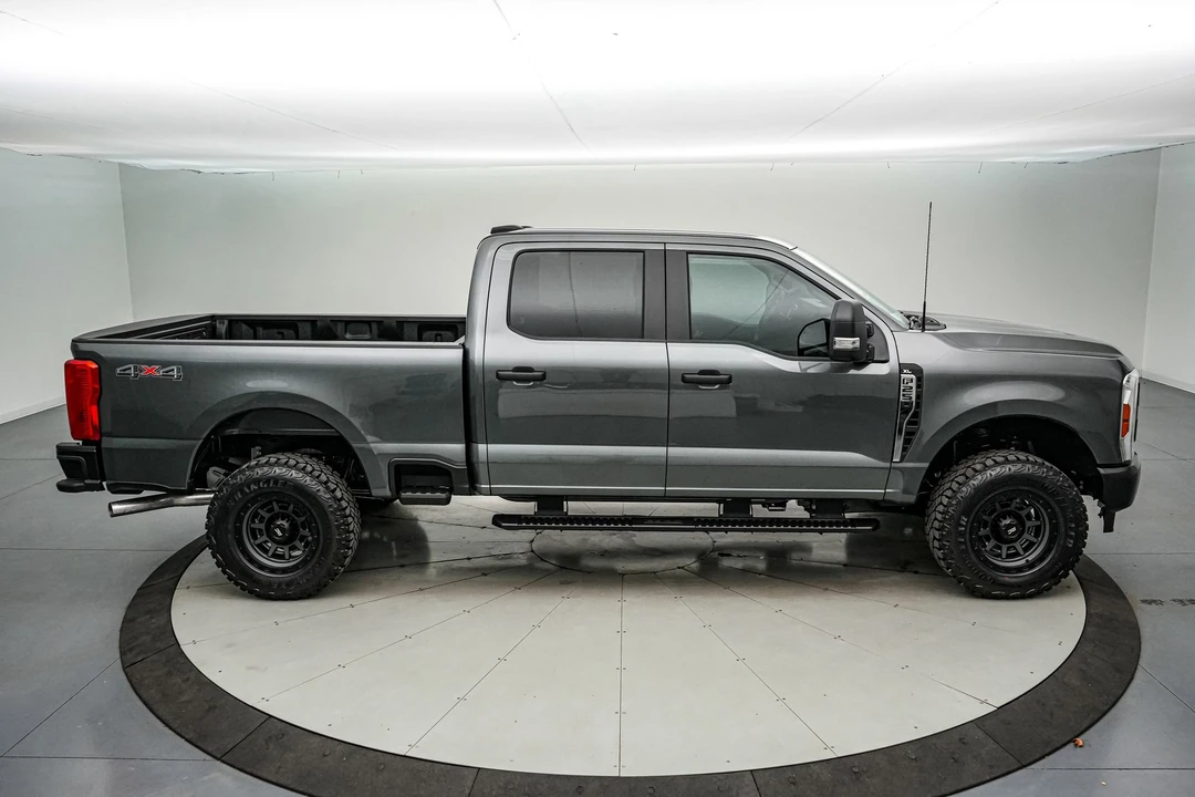 2026 Ford Super Duty 5th Gen - Image 4 of 21