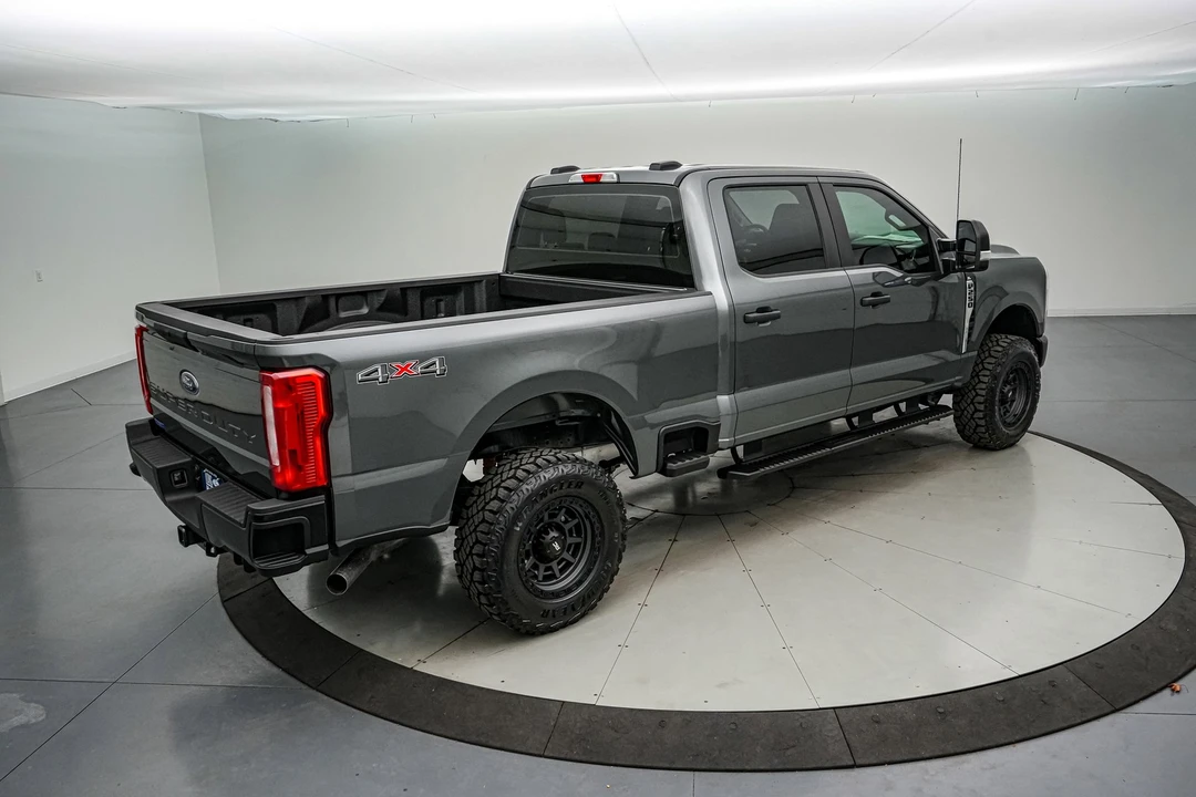 2026 Ford Super Duty 5th Gen - Image 5 of 21