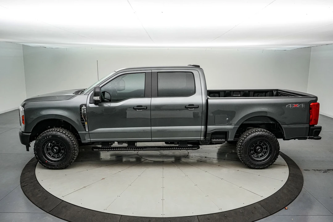 2026 Ford Super Duty 5th Gen - Image 9 of 21
