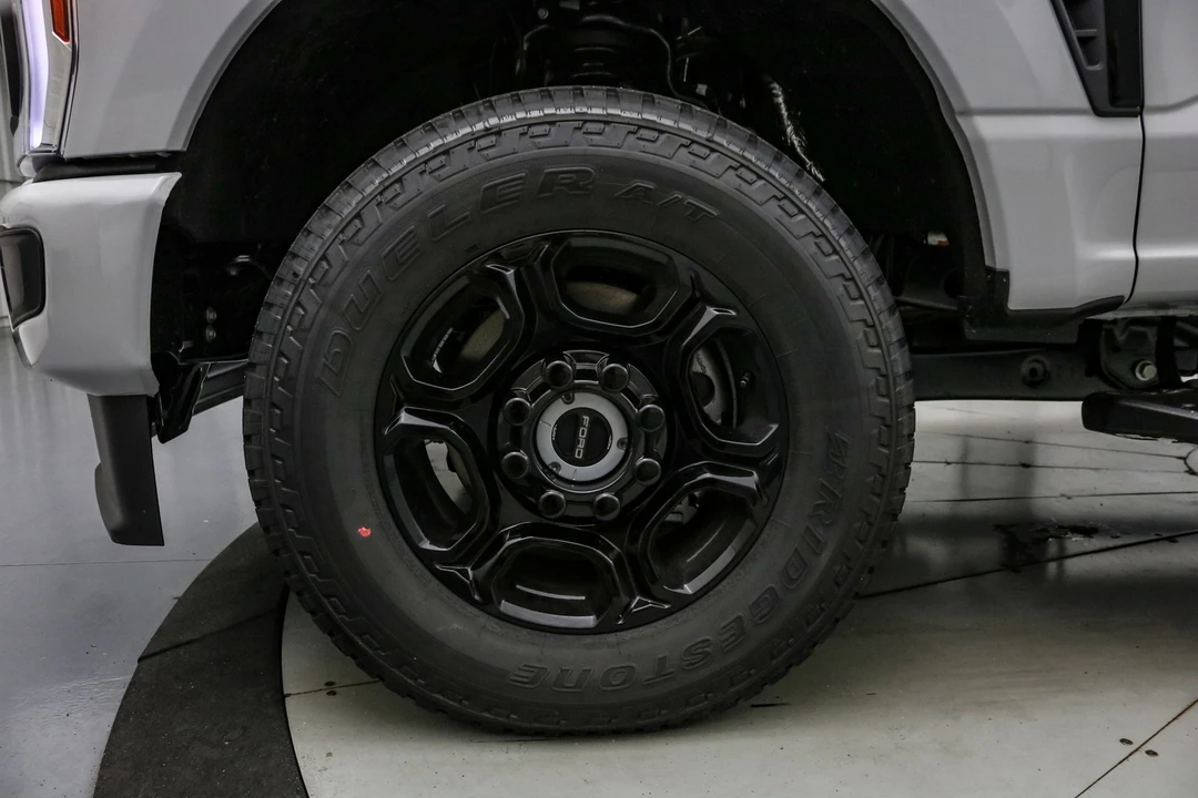 2026 Ford Super Duty 5th Gen - Image 12 of 21
