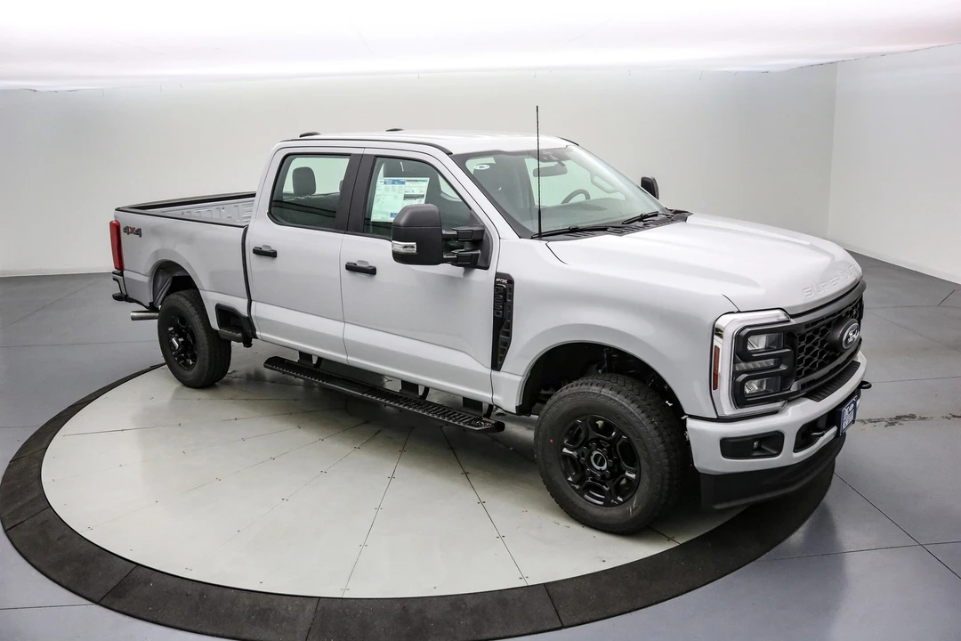 2026 Ford Super Duty 5th Gen - Image 2 of 21