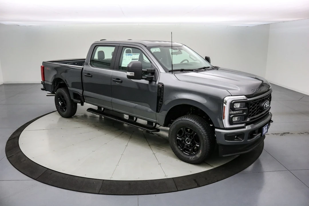 2026 Ford Super Duty 5th Gen - Image 2 of 21