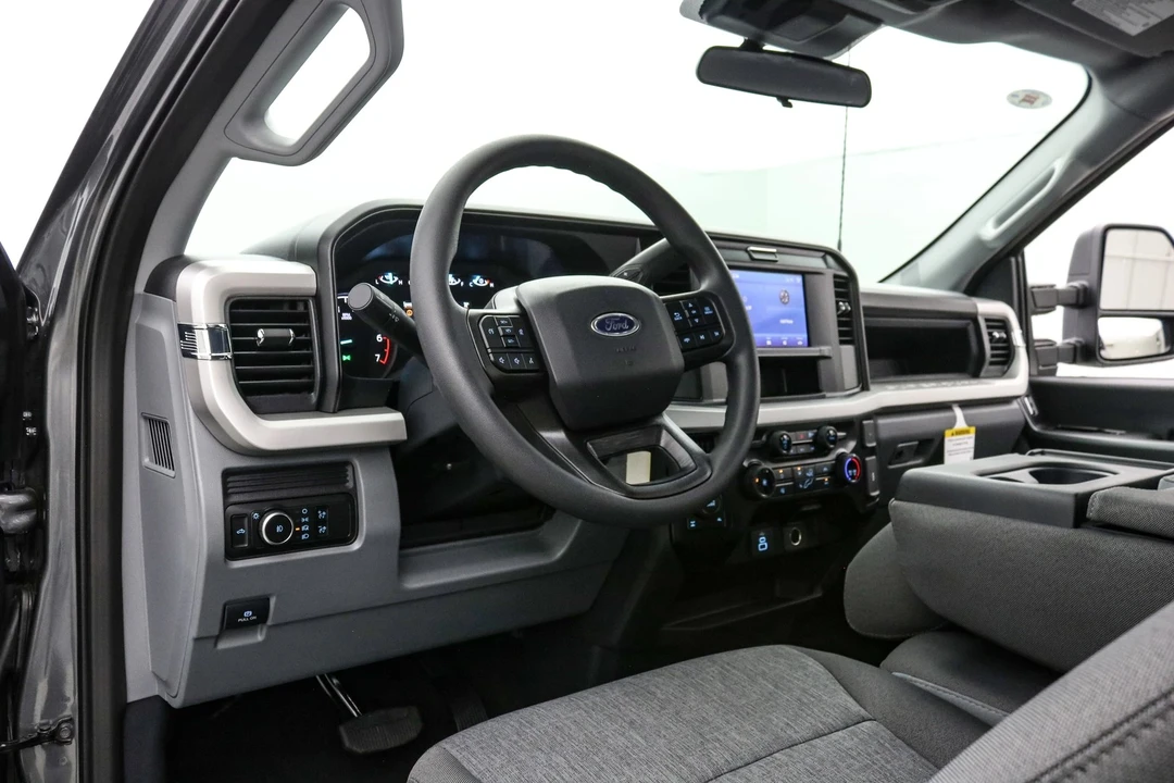 2026 Ford Super Duty 5th Gen - Image 13 of 21