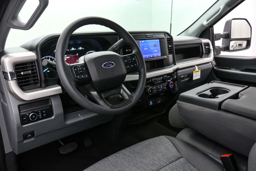 2026 Ford Super Duty 4th Gen - Image 14 of 21
