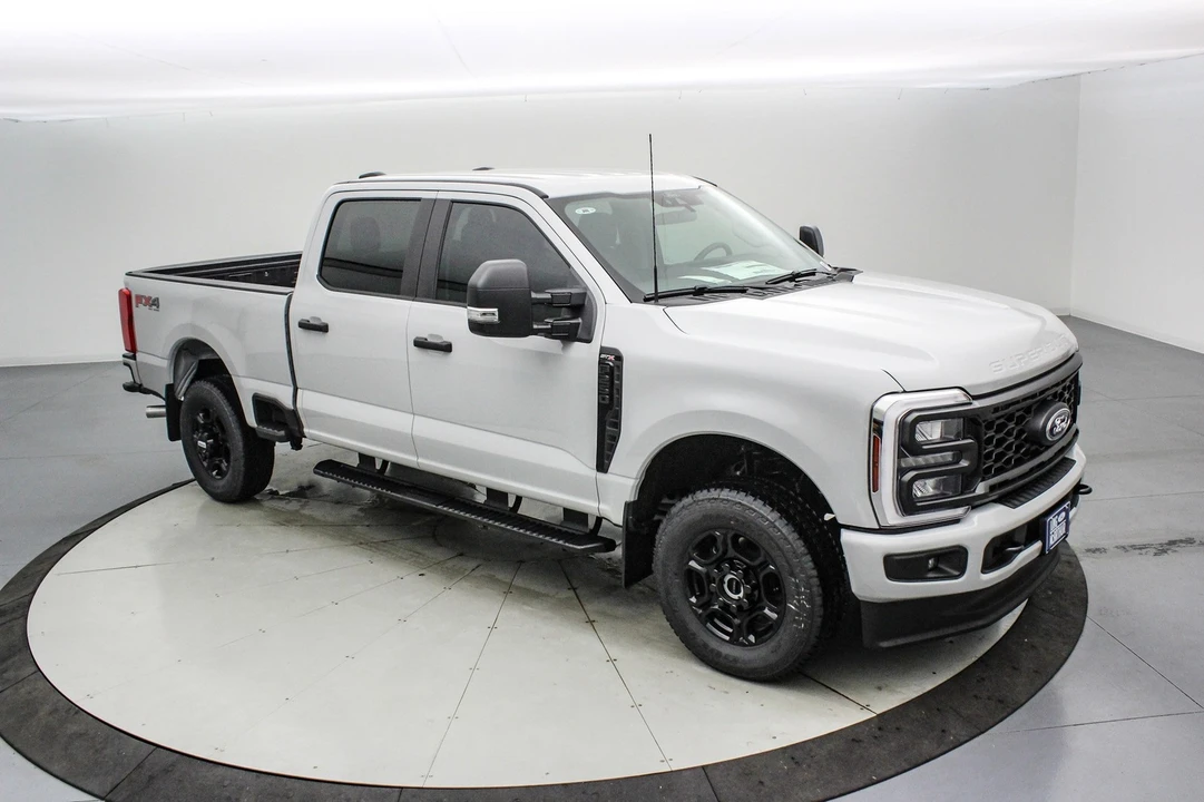 2026 Ford Super Duty 5th Gen - Image 2 of 21