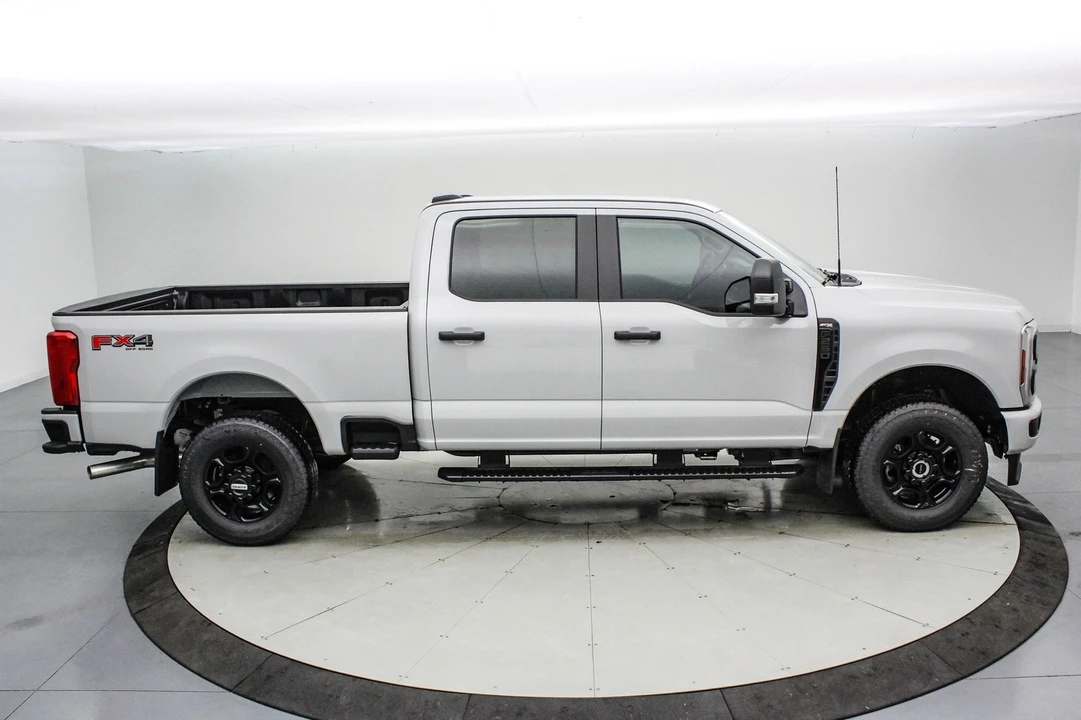 2026 Ford Super Duty 5th Gen - Image 4 of 21