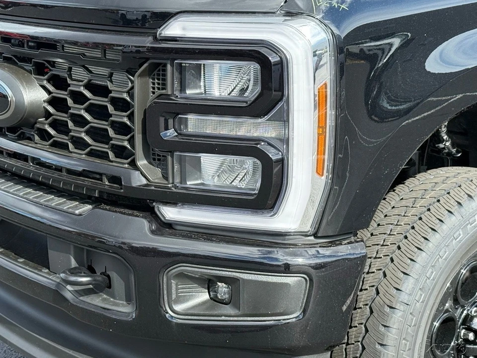 2026 Ford Super Duty 5th Gen - Image 11 of 12