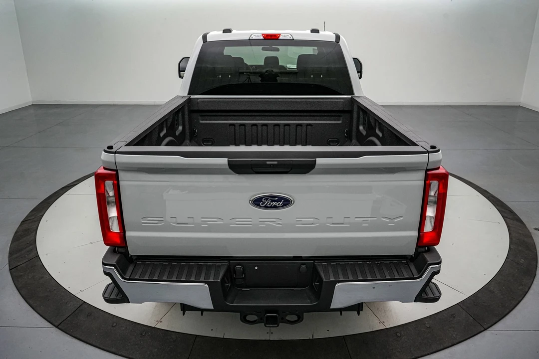 2026 Ford Super Duty 5th Gen - Image 7 of 21
