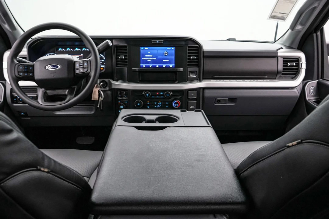 2026 Ford Super Duty 5th Gen - Image 17 of 21