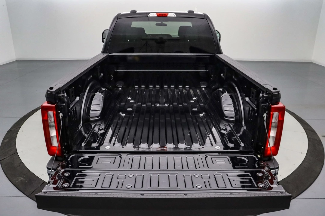 2026 Ford Super Duty 5th Gen - Image 7 of 21