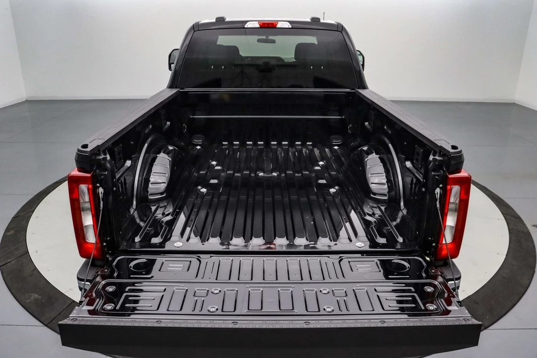 2026 Ford Super Duty 5th Gen - Image 7 of 21