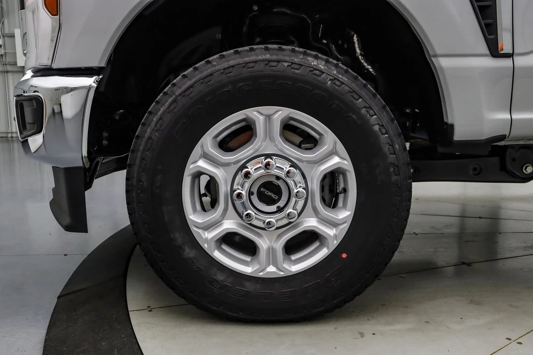 2026 Ford Super Duty 5th Gen - Image 11 of 21