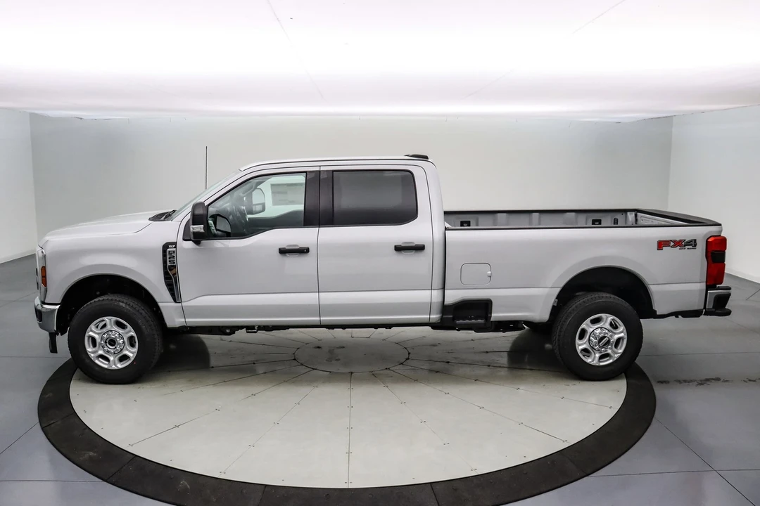 2026 Ford Super Duty 5th Gen - Image 9 of 21