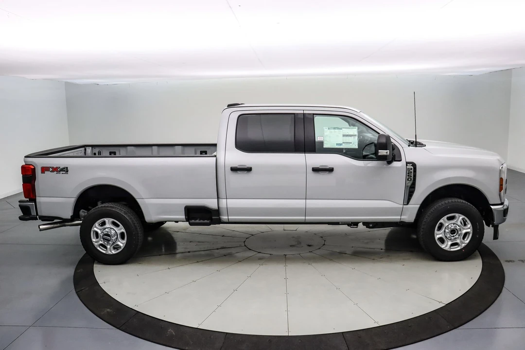 2026 Ford Super Duty 5th Gen - Image 4 of 21