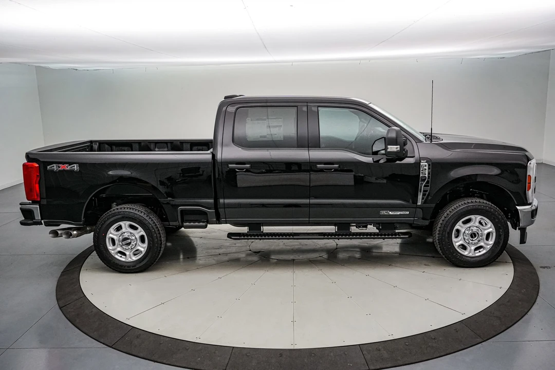 2026 Ford Super Duty 5th Gen - Image 4 of 21