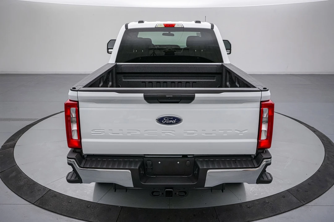 2026 Ford Super Duty 5th Gen - Image 7 of 21