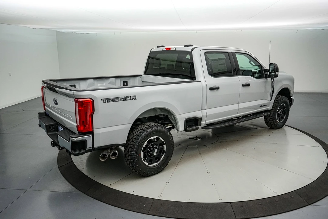2026 Ford Super Duty 5th Gen - Image 5 of 21