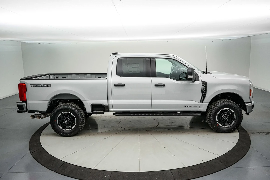 2026 Ford Super Duty 5th Gen - Image 4 of 21