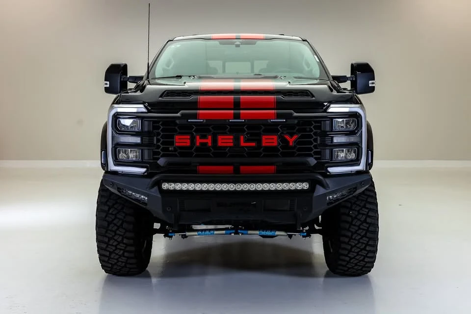 2026 Ford Super Duty 5th Gen - Image 13 of 15