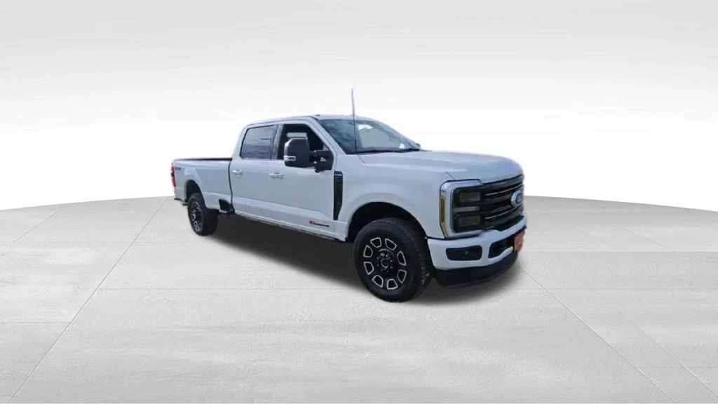 2026 Ford Super Duty 5th Gen - Image 2 of 21
