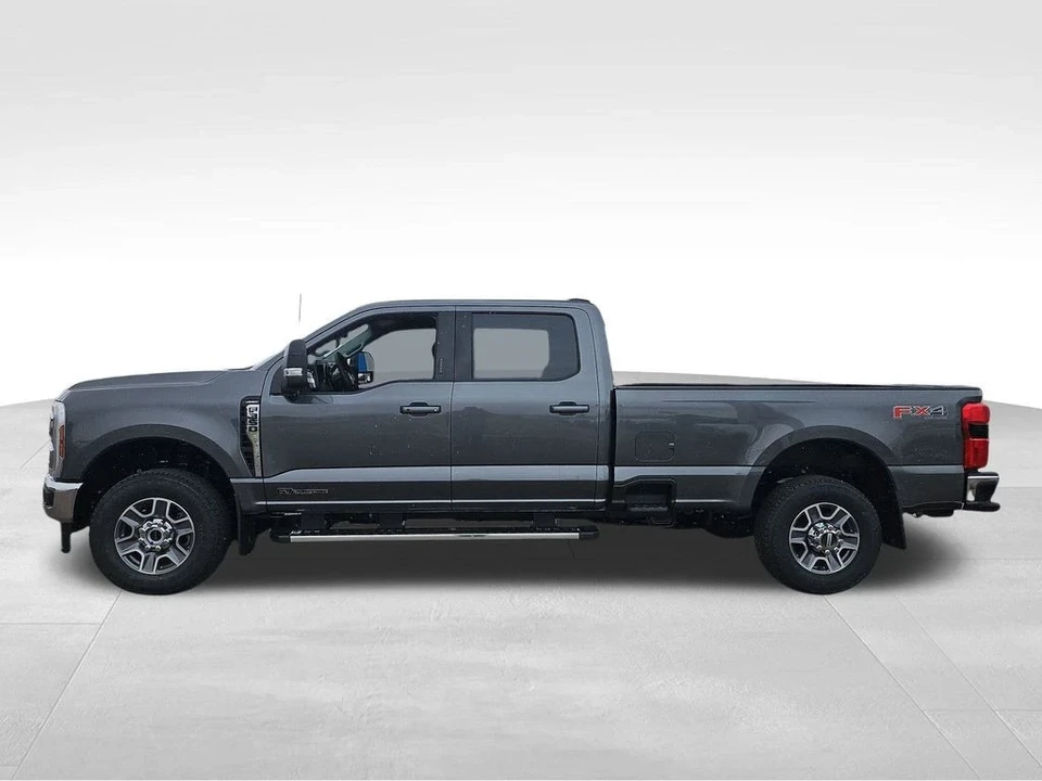 2026 Ford Super Duty 5th Gen - Image 16 of 21