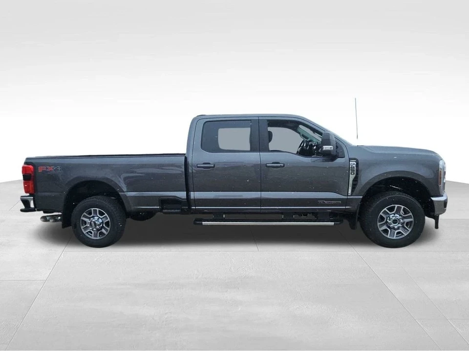 2026 Ford Super Duty 5th Gen - Image 12 of 21