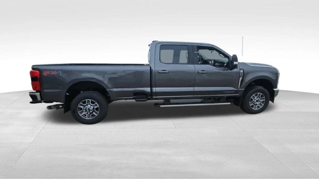 2026 Ford Super Duty 5th Gen - Image 9 of 21