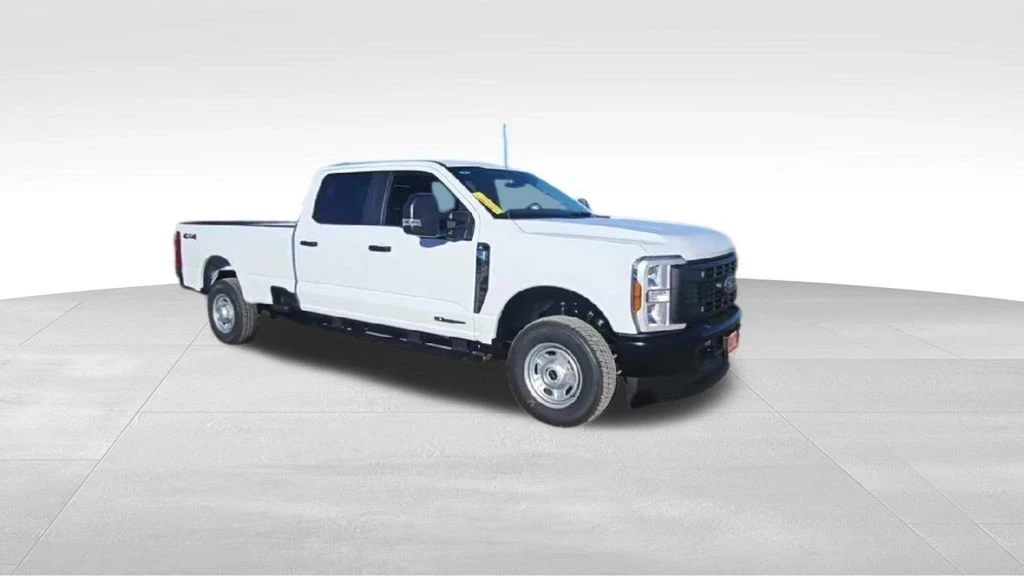 2026 Ford Super Duty 5th Gen - Image 2 of 21