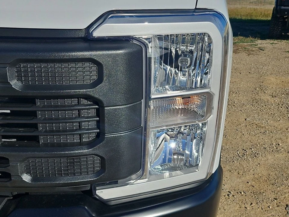 2026 Ford Super Duty 5th Gen - Image 18 of 21