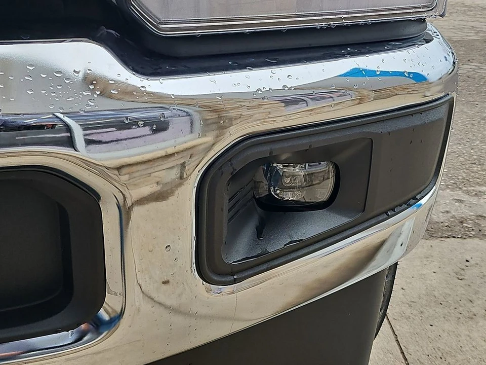 2026 Ford Super Duty 5th Gen - Image 19 of 21