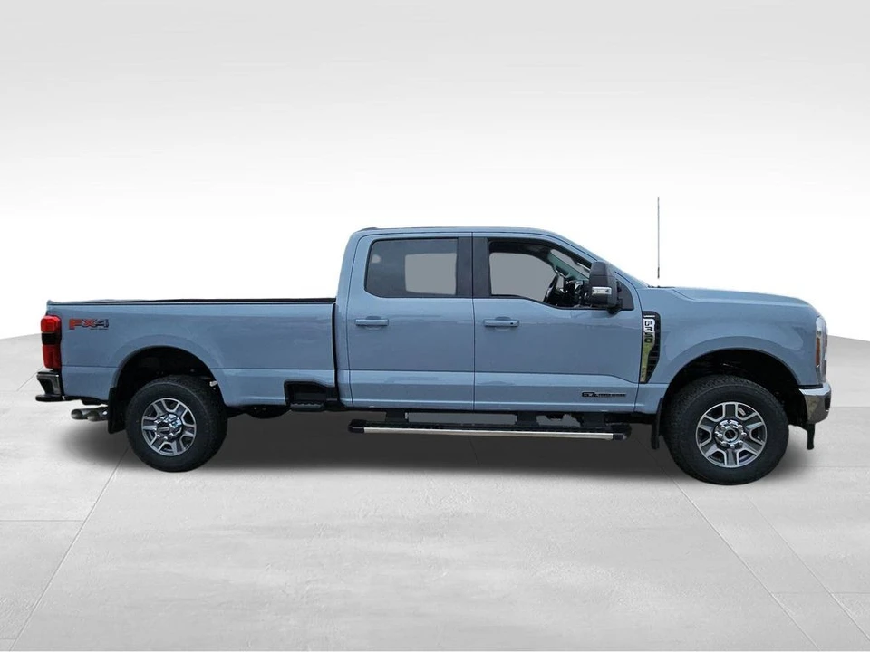 2026 Ford Super Duty 5th Gen - Image 12 of 21