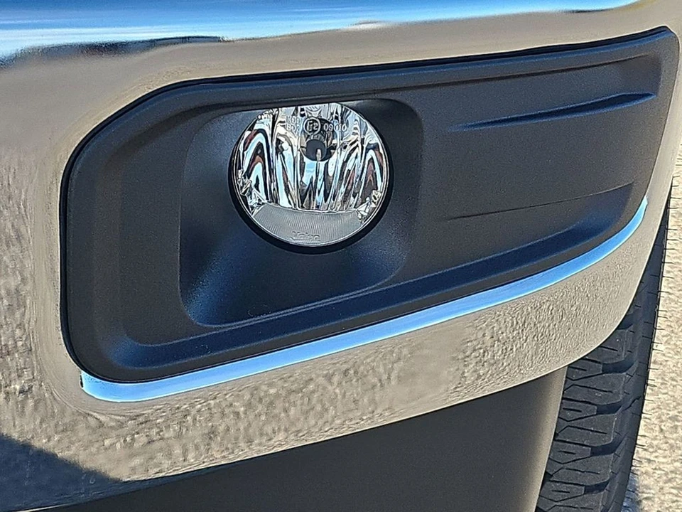 2026 Ford Super Duty 5th Gen - Image 19 of 21