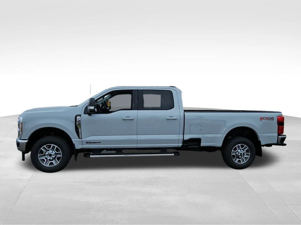 2026 Ford Super Duty 5th Gen - Image 16 of 21