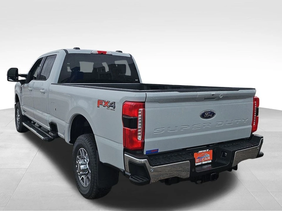 2026 Ford Super Duty 5th Gen - Image 15 of 21