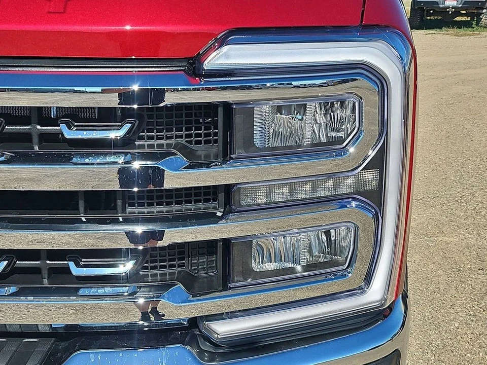 2026 Ford Super Duty 5th Gen - Image 18 of 21