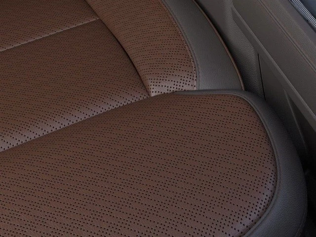 2026 Ford Super Duty 5th Gen - Image 16 of 21