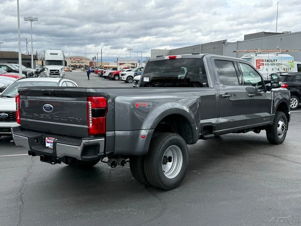 2026 Ford Super Duty 5th Gen - Image 6 of 12