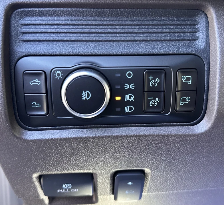 2026 Ford Super Duty 5th Gen - Image 19 of 21