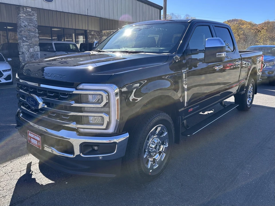 2026 Ford Super Duty 5th Gen - Image 2 of 21