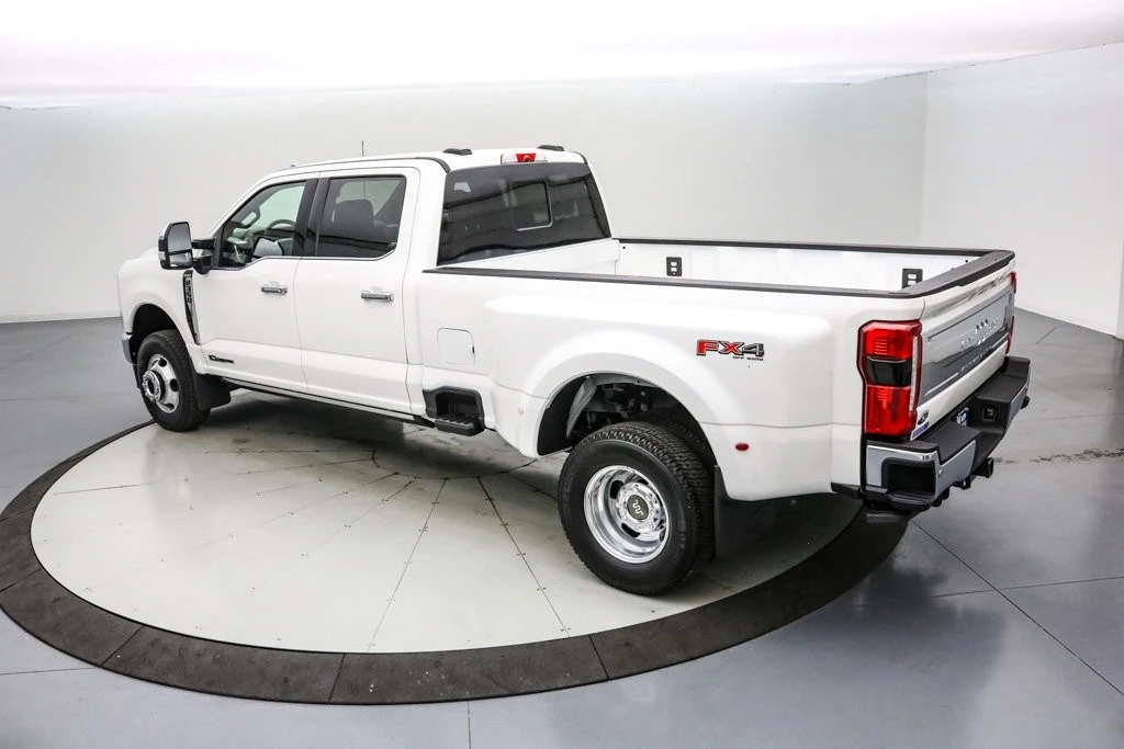 2026 Ford Super Duty 5th Gen - Image 8 of 21