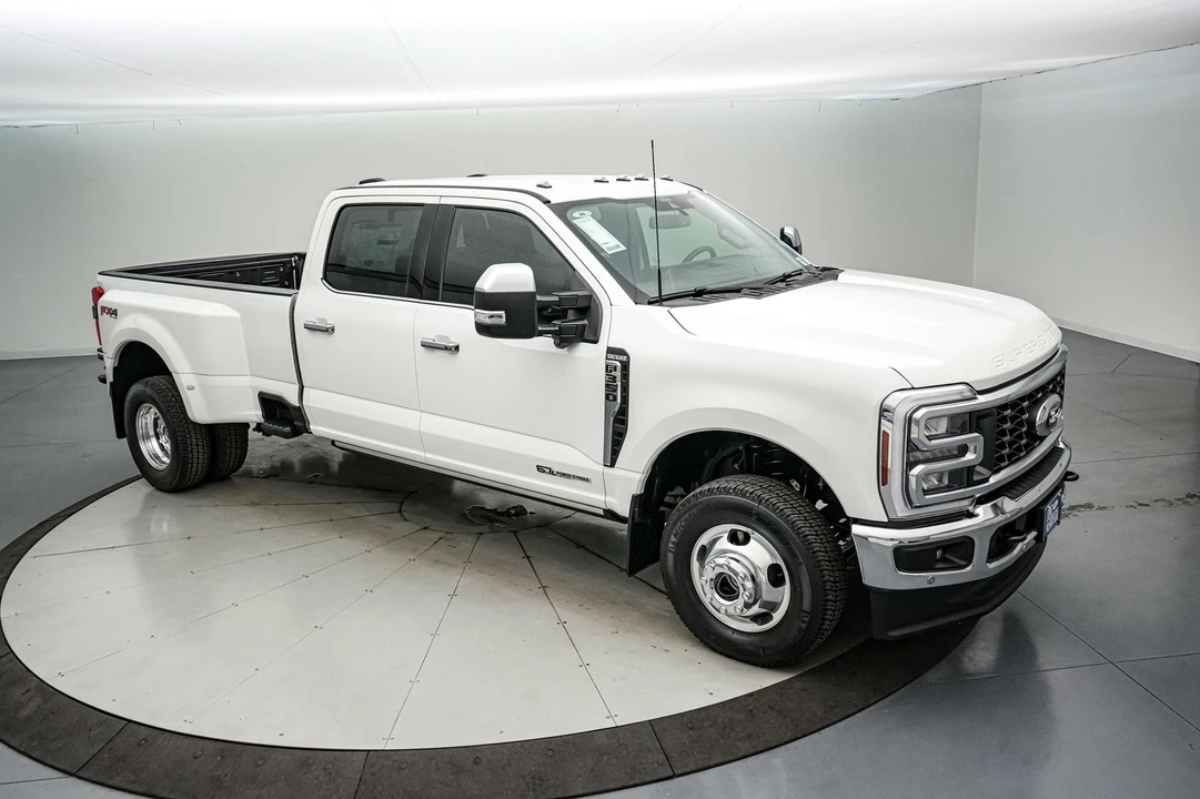 2026 Ford Super Duty 5th Gen - Image 2 of 21