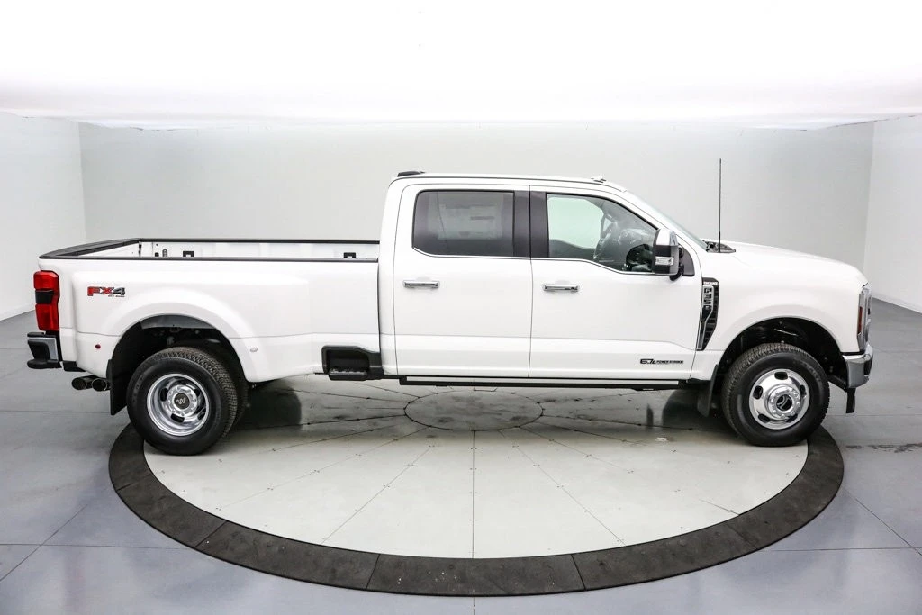 2026 Ford Super Duty 5th Gen - Image 4 of 21