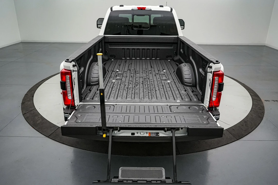 2026 Ford Super Duty 5th Gen - Image 7 of 21