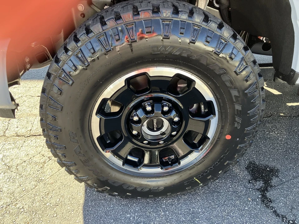 2026 Ford Super Duty 5th Gen - Image 13 of 21