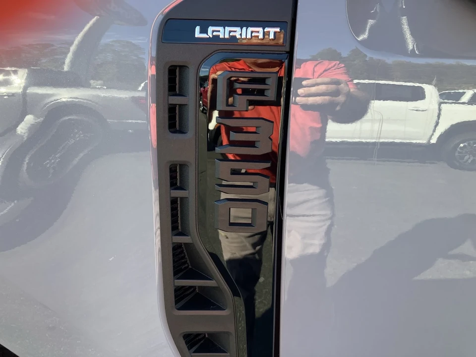 2026 Ford Super Duty 5th Gen - Image 14 of 21
