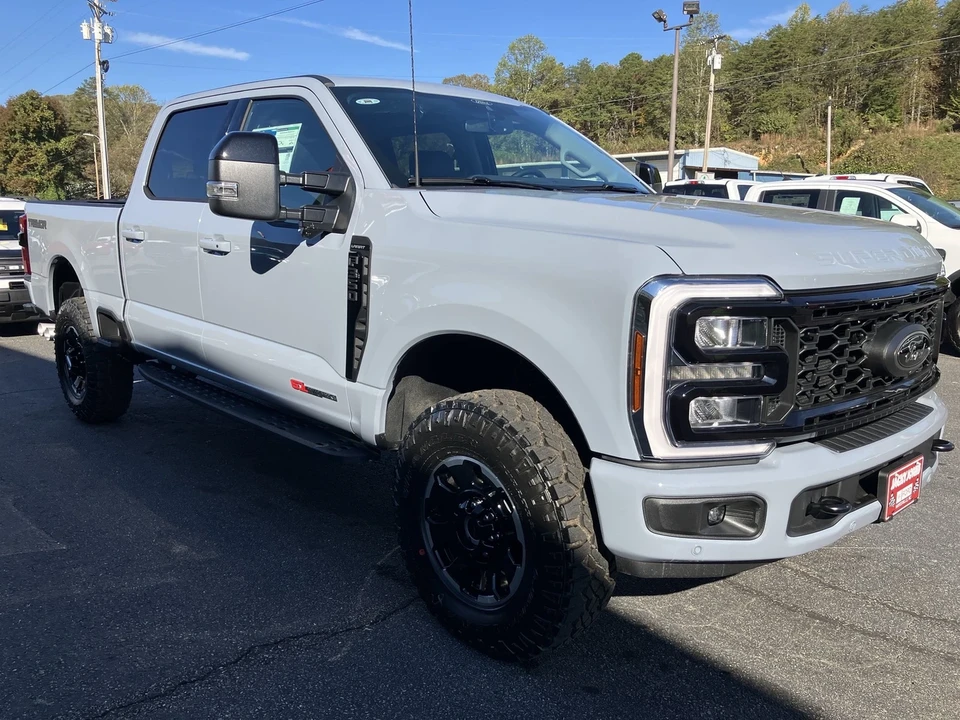 2026 Ford Super Duty 5th Gen - Image 4 of 21
